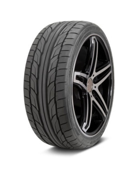Nitto NT555 G2 215/55 R17 94V  